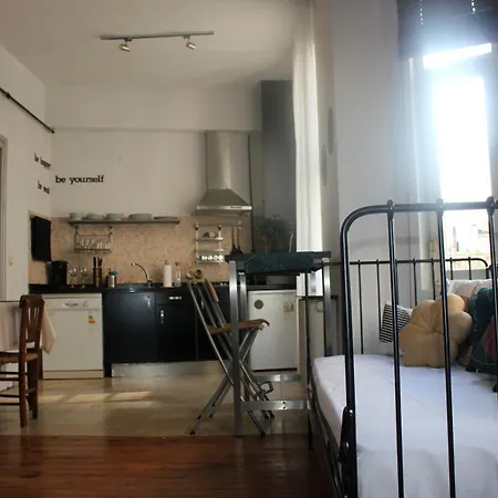 Διαμέρισμα Suma Beyoglu ,high Ceiling Flat In Historical Building