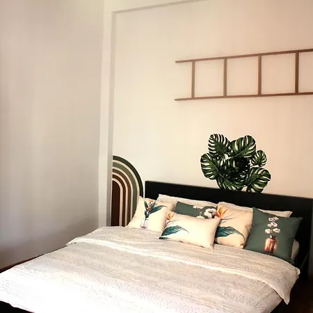 Suma Beyoglu ,high Ceiling Flat In Historical Building * Κωνσταντινούπολη